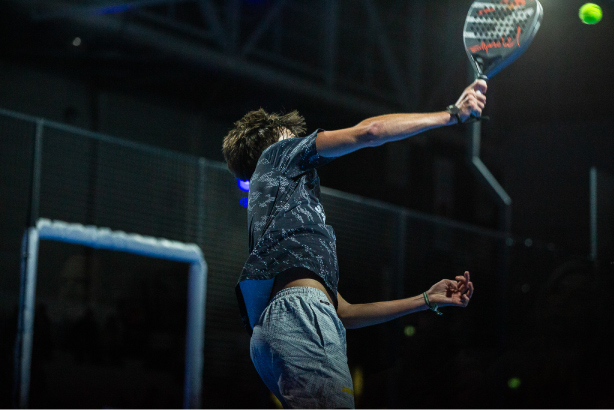 The show must go on ! <br>Venez admirer les champions de padel en compétition