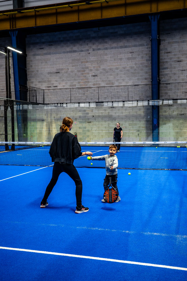 C’est la journée des enfants ! Initiez-les au padel